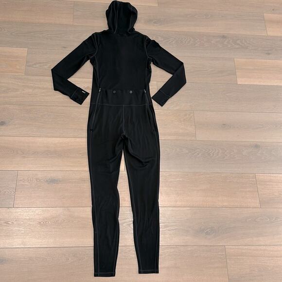 SMARTWOOL Black Merino 250 One-Piece Base Layer Long Sleeve Hood Bodysuit Size M - Picture 2 of 14